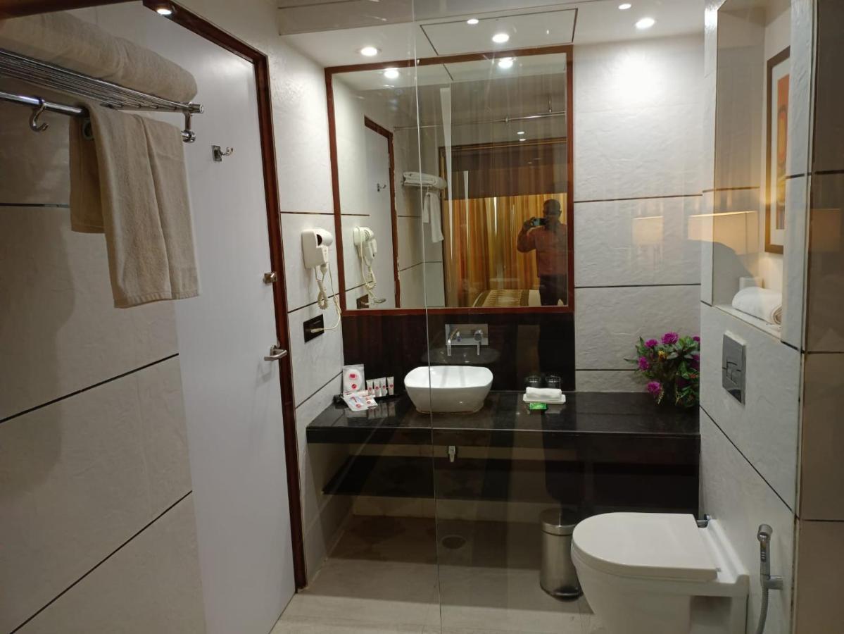เอเค ปาล์ม โฮเทล แอนด์ รีสอร์ต Hotel ชัยปุระ ภายนอก รูปภาพ