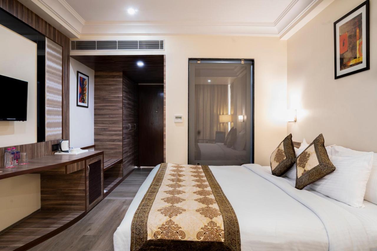 เอเค ปาล์ม โฮเทล แอนด์ รีสอร์ต Hotel ชัยปุระ ภายนอก รูปภาพ